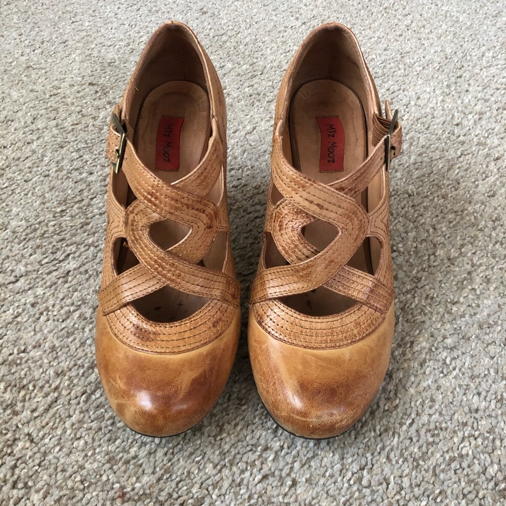 Miz Mooz crisscross buckle high heeled shoes 8